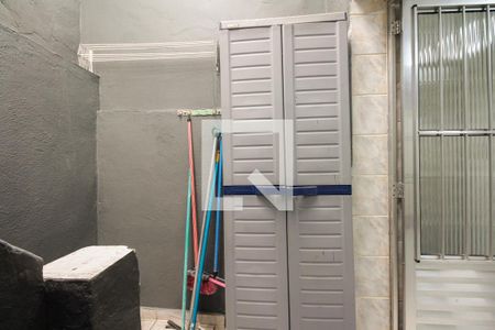 Casa à venda com 70m², 1 quarto e sem vagaÁrea de serviço 