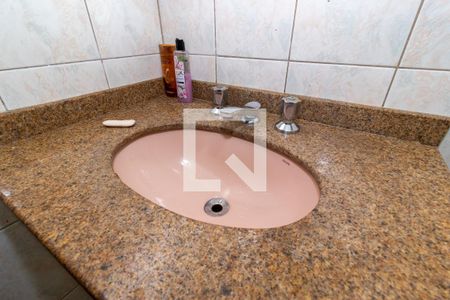 Casa à venda com 152m², 3 quartos e sem vagaBanheiro 2