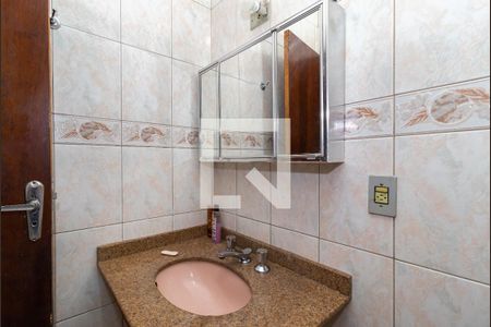 Casa à venda com 152m², 3 quartos e sem vagaBanheiro 2