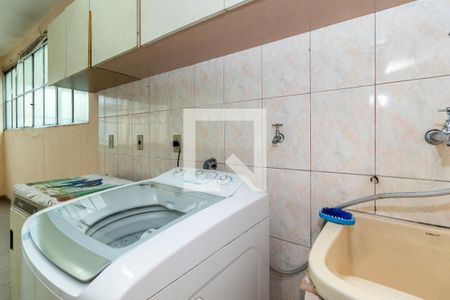 Casa à venda com 152m², 3 quartos e sem vagaÁrea de Serviço