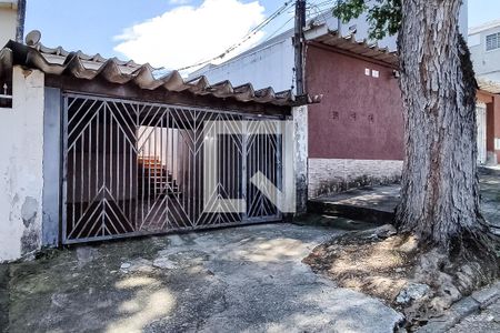 Casa à venda com 100m², 3 quartos e 2 vagasFachada