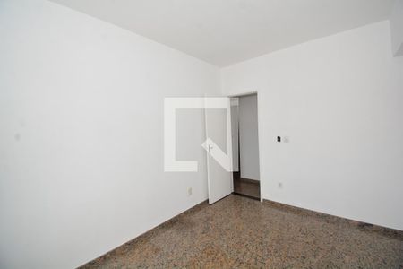 Quarto 1 de apartamento para alugar com 2 quartos, 77m² em Vila da Penha , Rio de Janeiro