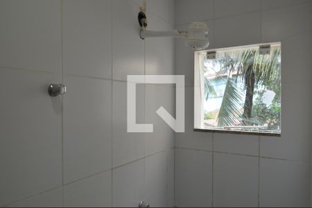 Casa de condomínio à venda com 98m², 4 quartos e 1 vagaBamheiro