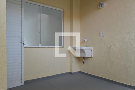 Casa de condomínio à venda com 98m², 4 quartos e 1 vagaÁrea de Serviço