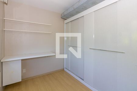 Quarto de apartamento à venda com 1 quarto, 50m² em Passo da Areia, Porto Alegre