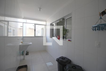 Apartamento para alugar com 119m², 3 quartos e 1 vagaÁrea de Serviço