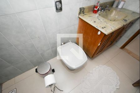 Casa à venda com 152m², 3 quartos e 2 vagasBanheiro 1