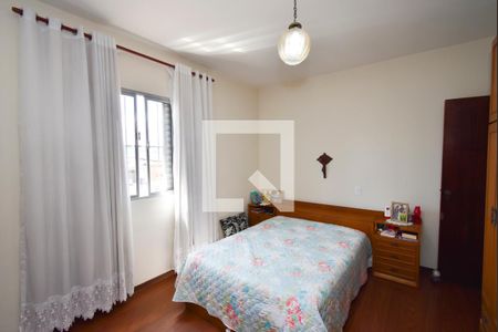 Casa à venda com 152m², 3 quartos e 2 vagasSuíte