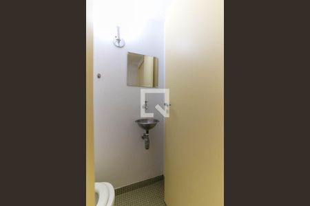 Lavabo de apartamento para alugar com 1 quarto, 60m² em Jardim Fonte do Morumbi, São Paulo