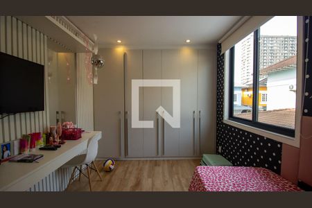 Casa de condomínio à venda com 302m², 5 quartos e 2 vagas Casa de condomínio à venda com 302m², 5 quartos e 2 vagasSuíte 1