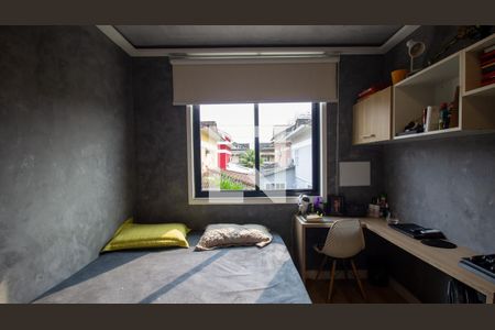 Casa de condomínio à venda com 302m², 5 quartos e 2 vagas Casa de condomínio à venda com 302m², 5 quartos e 2 vagasQuarto 2