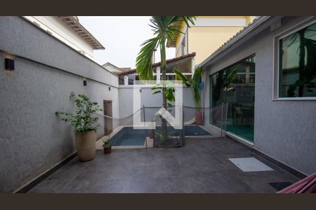 Casa de condomínio à venda com 302m², 5 quartos e 2 vagas Casa de condomínio à venda com 302m², 5 quartos e 2 vagasÁrea Gourmet