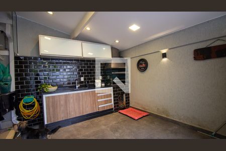 Casa de condomínio à venda com 302m², 5 quartos e 2 vagas Casa de condomínio à venda com 302m², 5 quartos e 2 vagasÁrea Gourmet