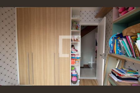 Casa de condomínio à venda com 302m², 5 quartos e 2 vagas Casa de condomínio à venda com 302m², 5 quartos e 2 vagasQuarto 3