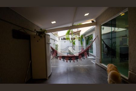 Casa de condomínio à venda com 302m², 5 quartos e 2 vagas Casa de condomínio à venda com 302m², 5 quartos e 2 vagasÁrea Gourmet