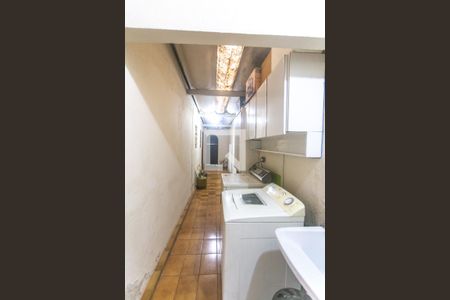 Casa à venda com 160m², 3 quartos e 2 vagasÁrea de serviço