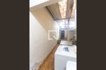 Casa à venda com 160m², 3 quartos e 2 vagasÁrea de serviço