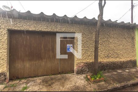 Casa à venda com 160m², 3 quartos e 2 vagasFachada