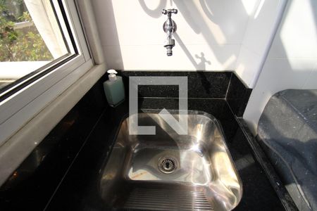 Apartamento à venda com 86m², 2 quartos e 1 vagaÁrea de Serviço