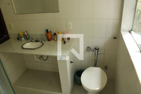 Casa à venda com 3000m², 4 quartos e 2 vagasBanheiro da Suíte 1