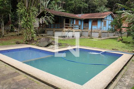 Casa à venda com 3000m², 4 quartos e 2 vagasPiscina