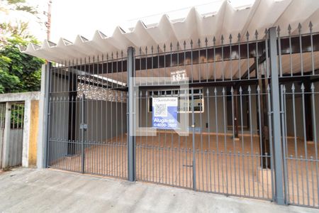 Casa para alugar com 180m², 3 quartos e 2 vagasFachada
