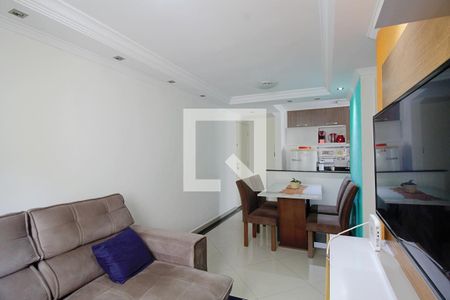 Sala  de apartamento para alugar com 2 quartos, 45m² em Jardim Elizabete, Taboão da Serra