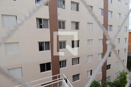 Vista da Sala  de apartamento para alugar com 2 quartos, 45m² em Jardim Elizabete, Taboão da Serra