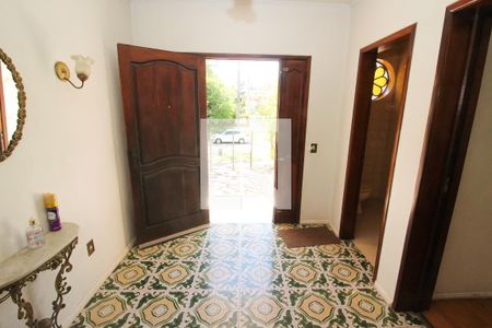 Hall de Entrada de casa à venda com 3 quartos, 540m² em Jardim Botânico, Porto Alegre