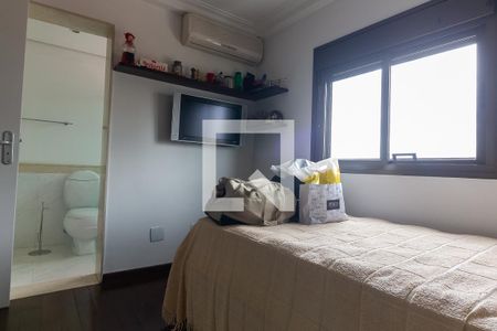 Apartamento à venda com 384m², 4 quartos e 7 vagasSuíte 2