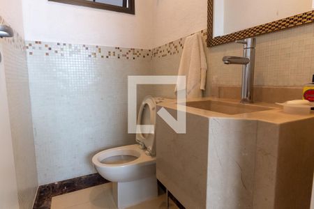 Apartamento à venda com 384m², 4 quartos e 7 vagasBanheiro