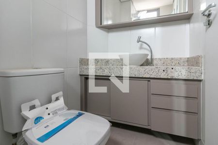 Banheiro da Suíte de apartamento para alugar com 2 quartos, 54m² em Padre Eustáquio, Belo Horizonte