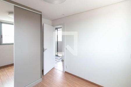 Quarto Suíte de apartamento para alugar com 2 quartos, 54m² em Padre Eustáquio, Belo Horizonte