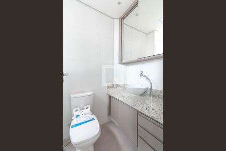 Banheiro da Suíte de apartamento para alugar com 2 quartos, 54m² em Padre Eustáquio, Belo Horizonte