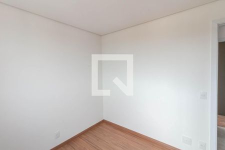 Quarto 1 de apartamento para alugar com 2 quartos, 54m² em Padre Eustáquio, Belo Horizonte