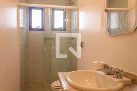 Apartamento para alugar com 319m², 4 quartos e 2 vagasBanheiro Social