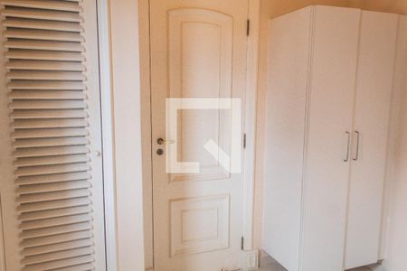 Apartamento para alugar com 319m², 4 quartos e 2 vagasQuarto de Serviço