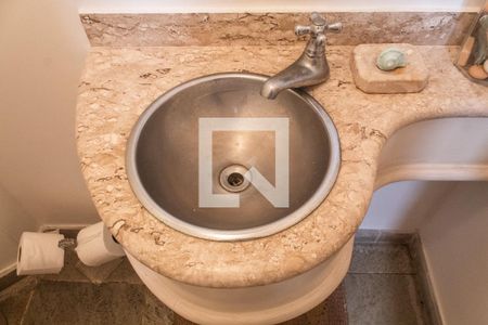 Lavabo de apartamento para alugar com 4 quartos, 319m² em Balneario Cidade Atlantica, Guarujá