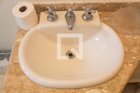 Apartamento para alugar com 319m², 4 quartos e 2 vagasBanheiro Social