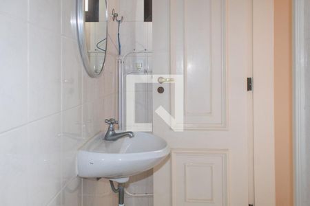 Apartamento para alugar com 319m², 4 quartos e 2 vagasBanheiro de serviço