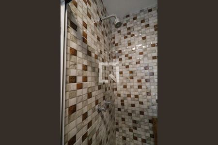 Apartamento à venda com 70m², 1 quarto e 1 vagaDetalhe do banheiro