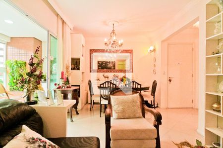 Apartamento à venda com 115m², 3 quartos e 2 vagasSala