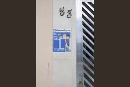 Casa à venda com 154m², 3 quartos e 2 vagasFachada com Plaquinha