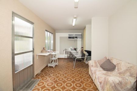 Casa à venda com 154m², 3 quartos e 2 vagasEdícula