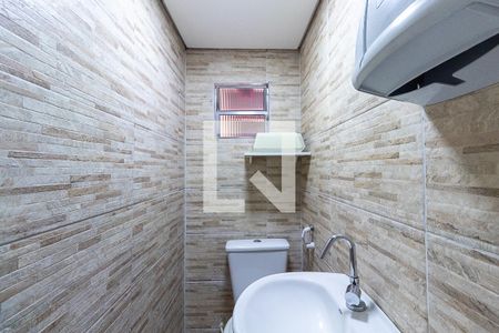 Casa à venda com 100m², 2 quartos e 2 vagasLavabo