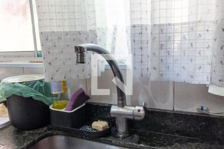 Casa à venda com 100m², 2 quartos e 2 vagasCozinha - Torneira