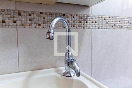 Casa à venda com 100m², 2 quartos e 2 vagasBanheiro - torneira