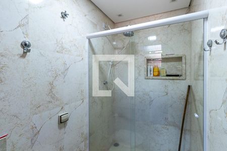 Casa à venda com 100m², 2 quartos e 2 vagasBanheiro da Suíte