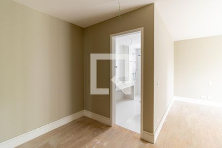 Apartamento à venda com 260m², 4 quartos e 4 vagasSuíte 2