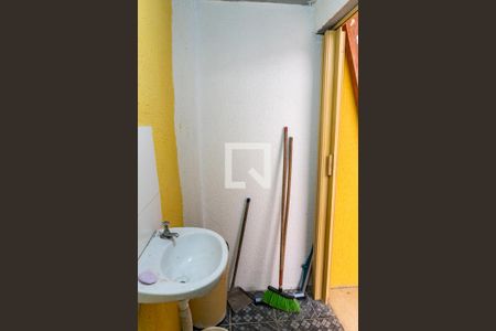 Casa à venda com 218m², 4 quartos e 6 vagasLavabo do Salão